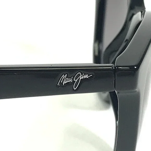 Maui Jim Sunglasses Cathedrals MJ782-02 Black Gloss Frames w Neutral Gray Lenses